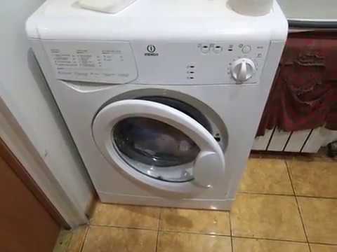 Видеообзор стиральной машины Indesit WIU81 Overview of the Indesit WIU81 Washing Machine