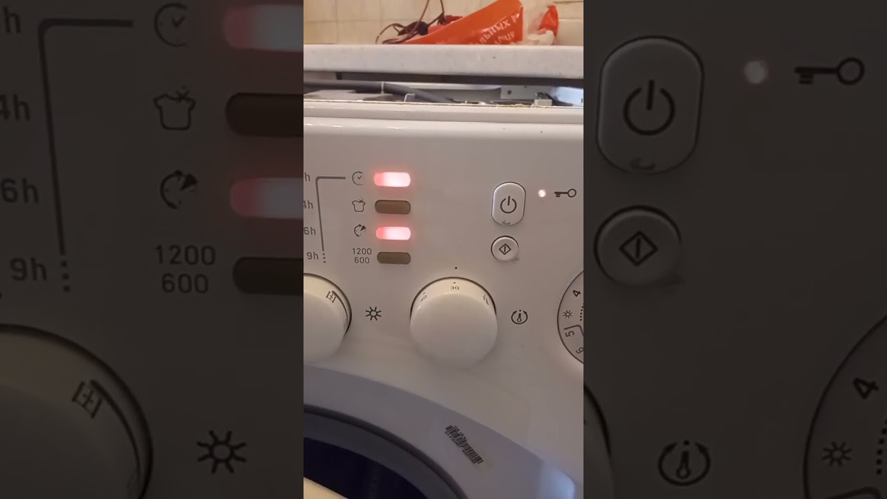 Здравствуйте, стиральная машинка Аристон с сушкой. Модель CD...